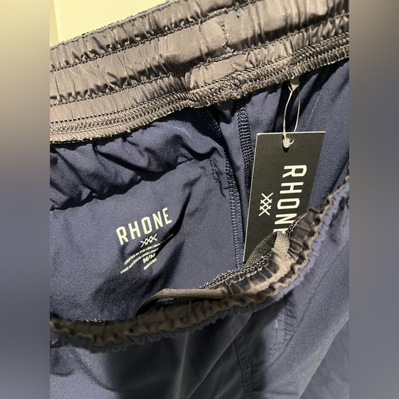 Rhone 9″ Mako Short Unlined Navy- Men’s Medium NWT - Picture 4 of 4